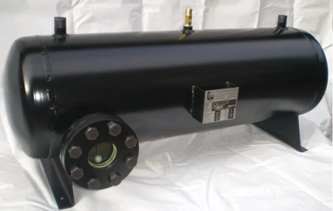 Tanque de líquido para refrigeração